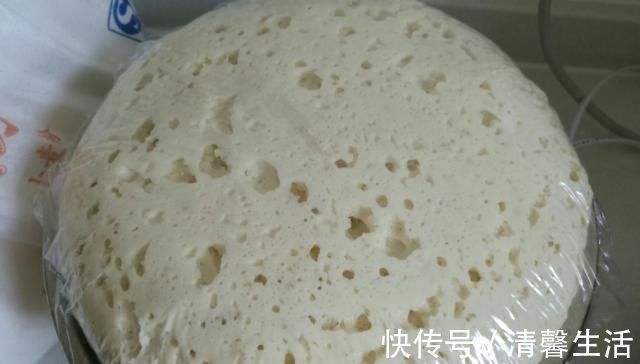 酵母|蒸馒头只会加水难怪做出来的不好吃，教你这1招，馒头松软好吃