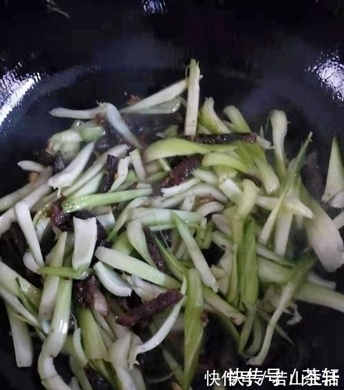 气血|它是天然“胰岛素”,降血糖最厉害,尿糖高的人要多吃,身体好