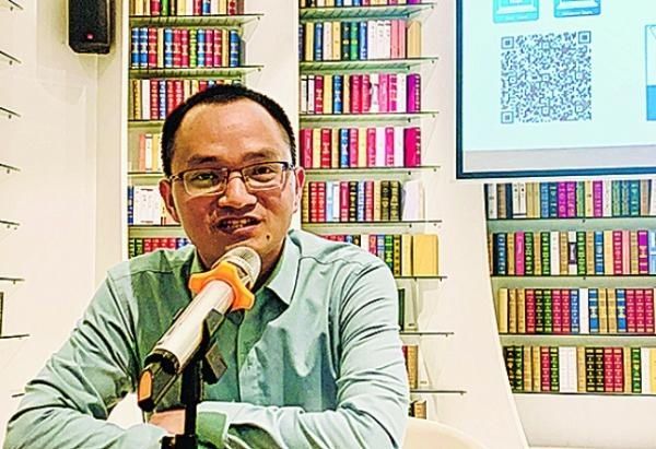 索良柱|索良柱做客“让世界听见贵州——贵州学者讲贵州”文化讲座贵州百年新文学:从拟声、传声到发声