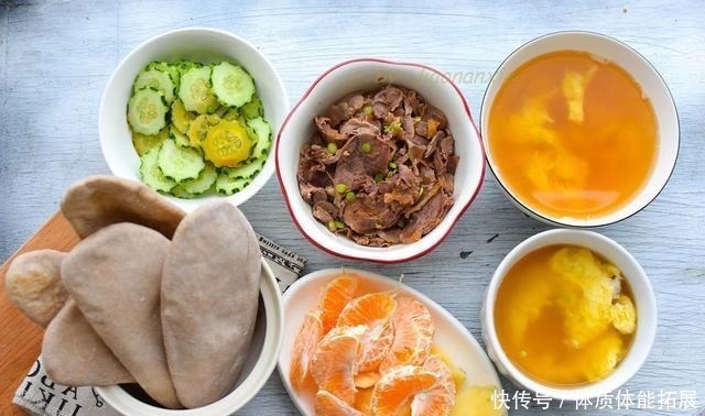 原味|开学了,孩子早餐不将就,早起一会就做好,有肉有蛋,比出去吃好