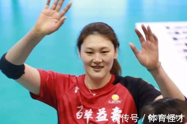 中国队|同为主攻位置代表的大梅,为何没有朱婷的成就高?如何看待此事?