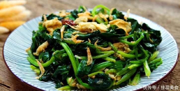 菠菜|天然的“清肠高手”找到了,每天炒一盘,清肠排毒,肠道通畅了