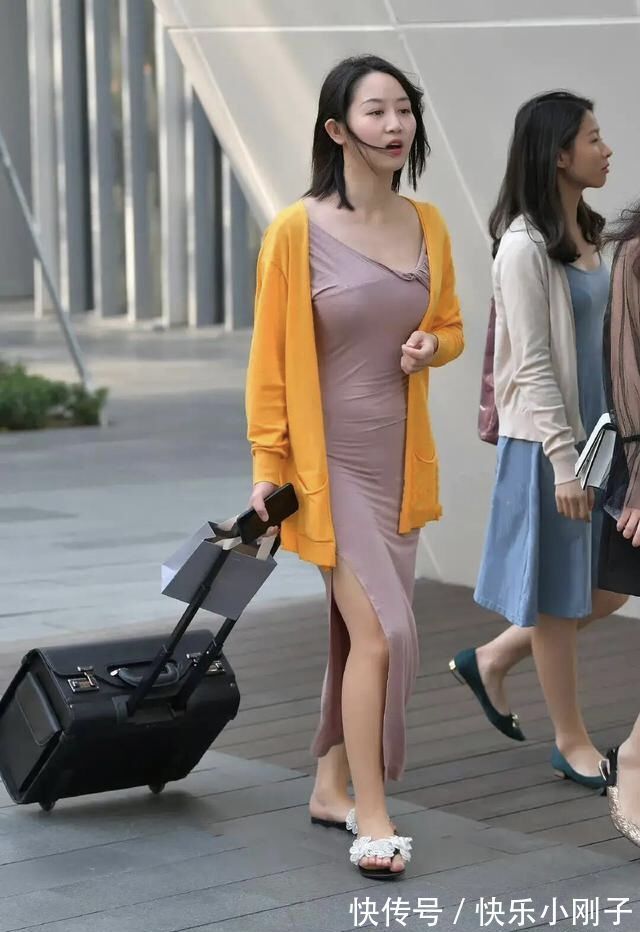 高跟鞋 微胖穿衣很无奈,长裙包容却压个子,有点顾头不顾尾!