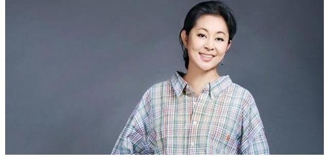 王冰冰|央視主持集體內卷，倪萍扎針七位主持人，其中為何沒有白巖松