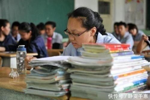 初中公认“数学好”的女生，有3个特征，数学老师学渣学不来