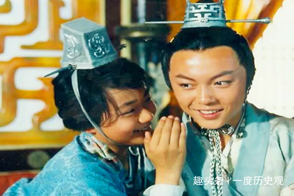 解决|皇上要吃公鸡下的蛋,大臣们毫无办法,小孩七字解决,后当上宰相