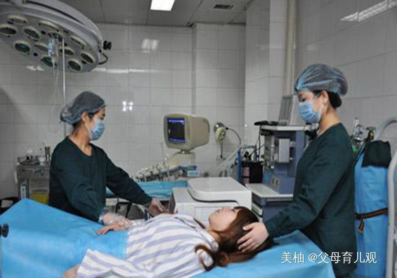 生娃|孩子刚出来,医生又伸手掏,产妇以为还有一个,没想到出来的是它
