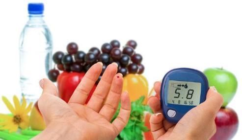 血糖控制|糖尿病人也能吃甜食专家说能，记住2点，放心吃