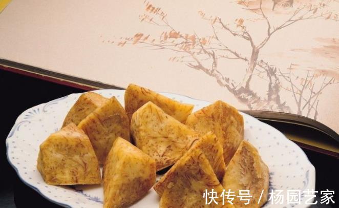 朋友们|入秋后,吃大鱼大肉不如吃芋头,含钾量高,简单一炖,营养美味!