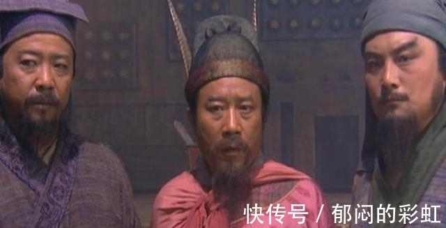 托塔天王$晁盖为何会死?你看晁盖出征前,宋江收服了哪三位好汉,绰号是啥