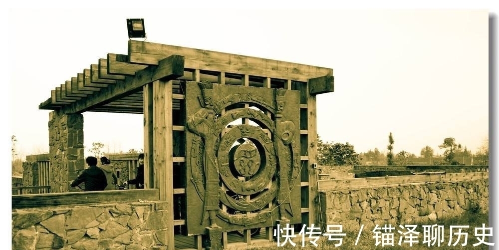 山海经&山海经的又一记载被发现,传说这棵树是神树,太阳之灵休息的地方