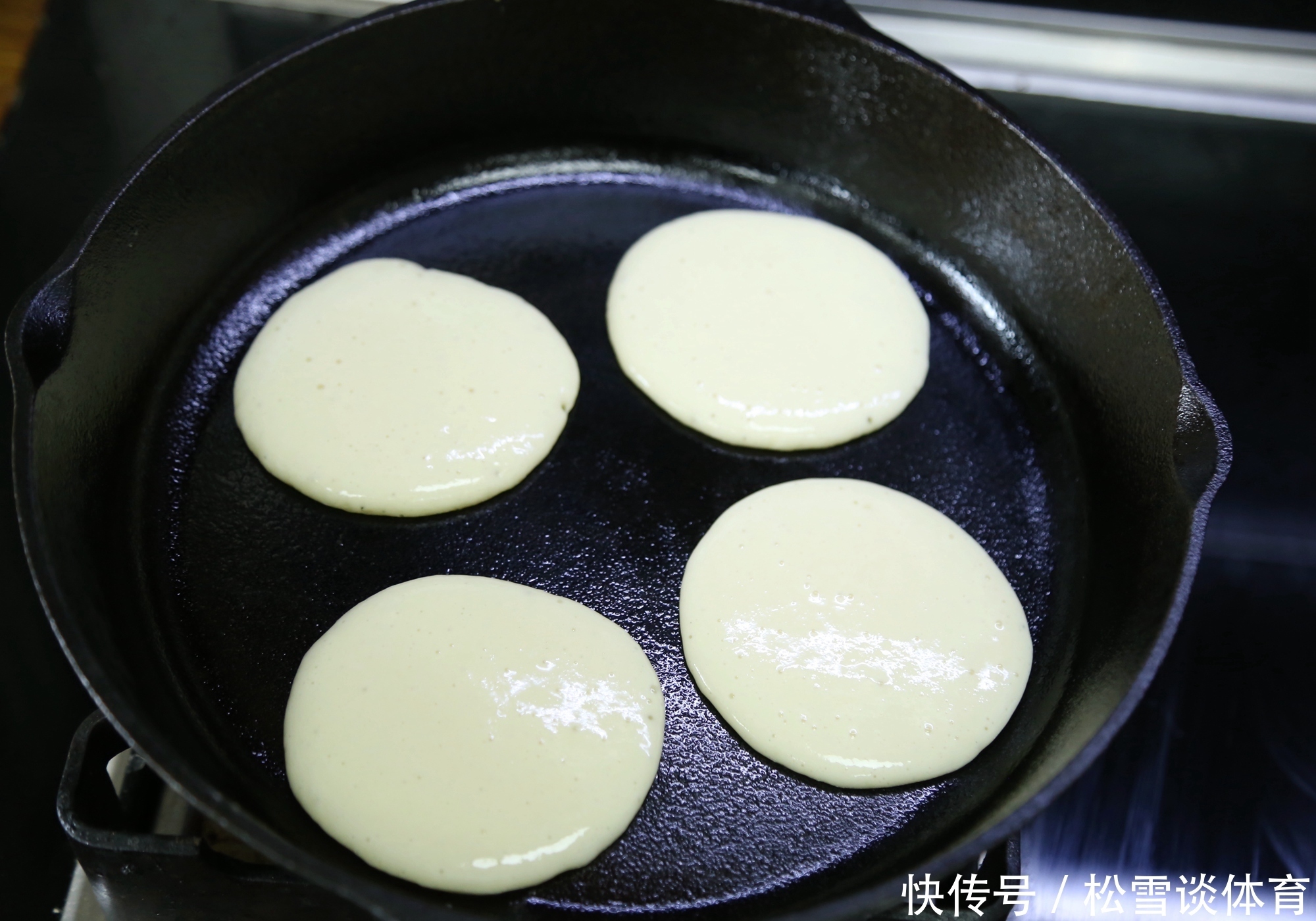 玉米|玉米吃了几十年,第一次如此做,太香了,一口气吃了6个