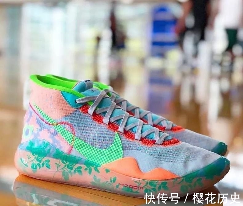 实战 打球逛街都抢眼｜盘点高颜值的实战篮球鞋