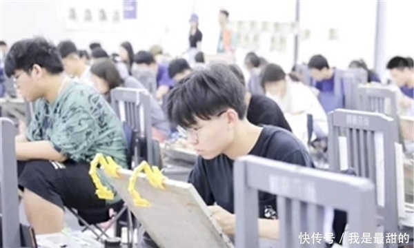 灵魂画手|“学霸”美术生有多强?笔下的明星素描惊艳众人,堪称灵魂画手