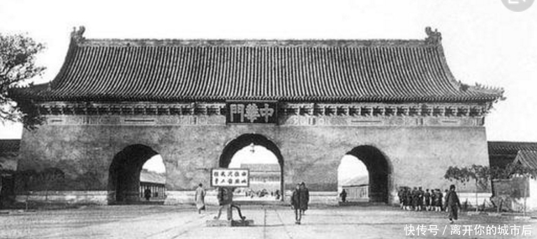 中国最牛的一道大门,只容三种人通过,任何官员路过都得下马跪拜