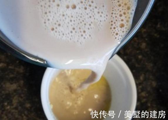 做姜撞奶时，先放牛奶，还是先放姜？跟着广东大厨学，嫩滑香浓