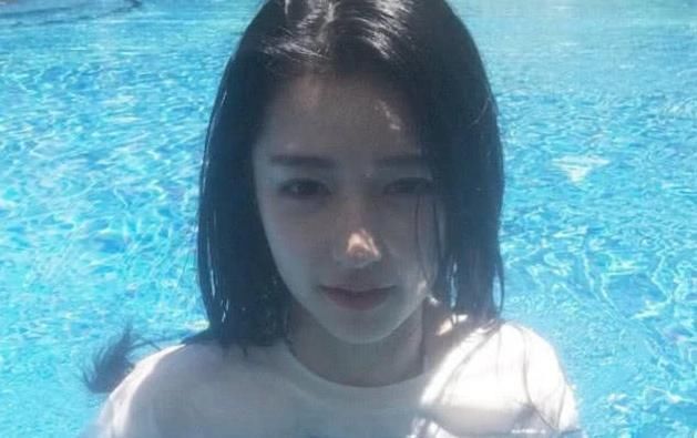 举动|女性洗澡时，尽可能少做“2举动”，肌肤会和你说谢谢，别忽视