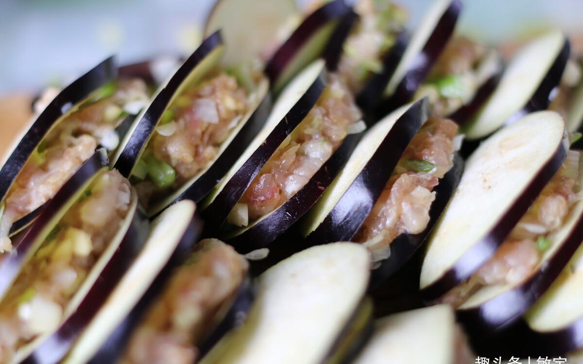 炸茄盒调糊是关键,别只会用水调了,教你正确方法,茄盒又香又脆