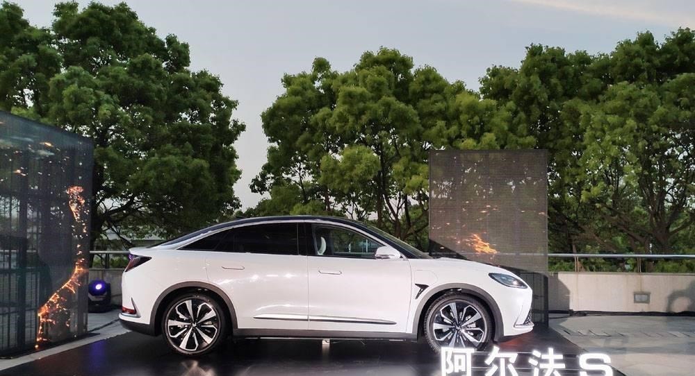 赛力斯|赛力斯SF5华为智选单月销量6500台，超过蔚来、理想、小鹏
