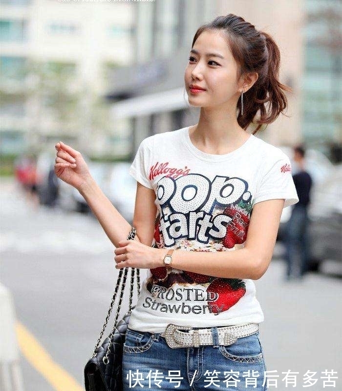 真的|小姐姐的穿着真的太性感了,你喜欢吗?