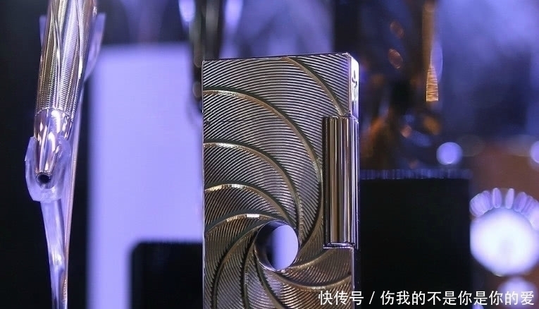 土豪 最贵的嘴唇,最贵的打火机,最贵的包包,土豪的世界我们不懂