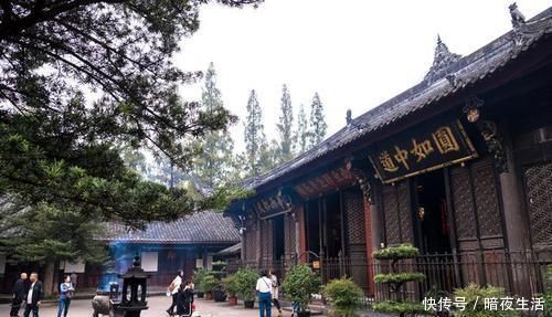 这才是真正的寺庙，距今1400年历史从不收门票，康熙曾御赐金匾