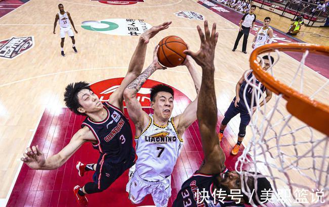 杜锋|CBA胡明轩事件有进展！他母亲劝其解约，但做不到，杜锋也很为难