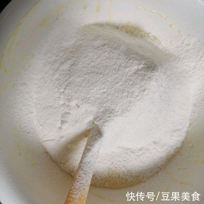 月饼|#“佳”节好滋味#莲蓉蛋黄月饼