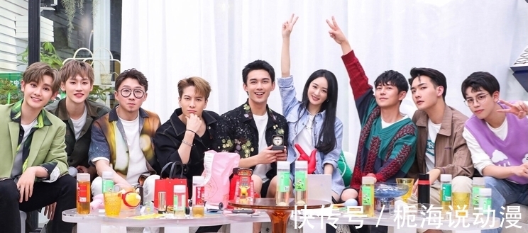 节目|何炅忙着照顾新人，赵丽颖“被拒百米之远”，这档综艺有多尴尬？