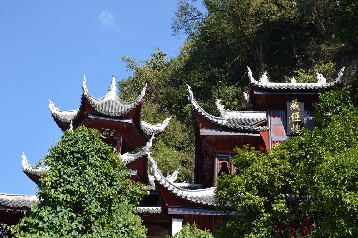 【带父母自驾5日】多彩贵州，醉美黔东南-镇远、西江、荔波自驾游