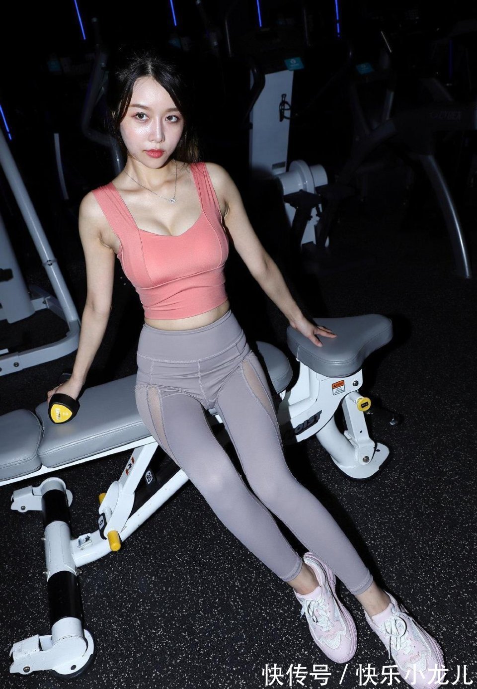 羡慕|可爱甜美的少女,一种日系氧气少女的感觉,你们羡慕吗?