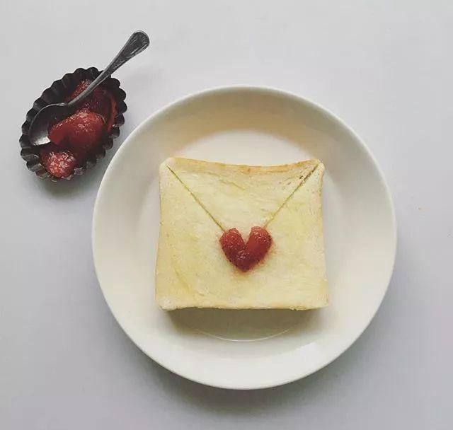 吐司|日本主妇凭1片吐司圈粉无数,可能是日本最会“画”的美食博主了