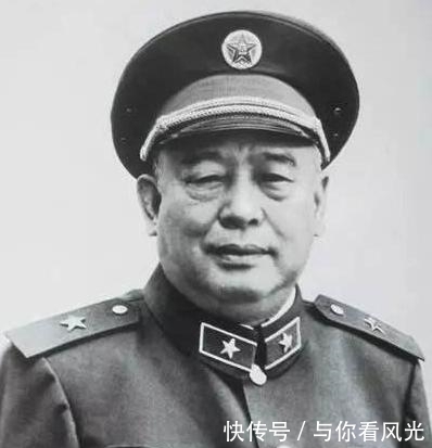 贺龙|川西匪患猖獗，贺龙：派一个连去征粮，开国中将：我带两个人就行