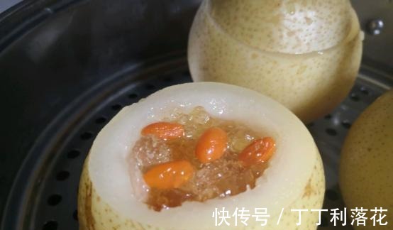 小姐姐|冰糖雪梨炖桃胶简单做法,味道甘甜可口,降燥败火!