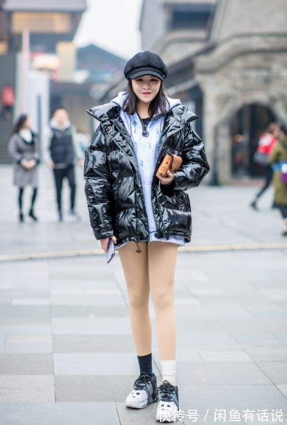 针织开衫|成都女孩带火了“光腿神器”,这9套下衣失踪的造型,也太时髦了