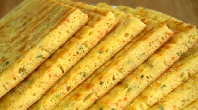 葱花饼|葱花饼新做法，不用揉面，筷子搅一搅，全程手不沾面，柔软筋道