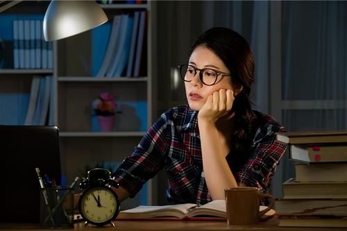 咖啡因是提升人的精力,还是预支人的精力?