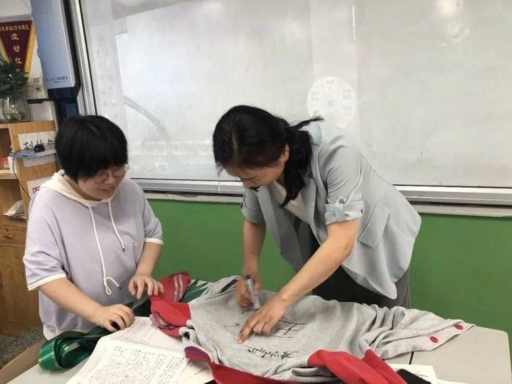 仪式|逐梦扬帆 笑战中考！济南历元学校举行九年级中考出征仪式