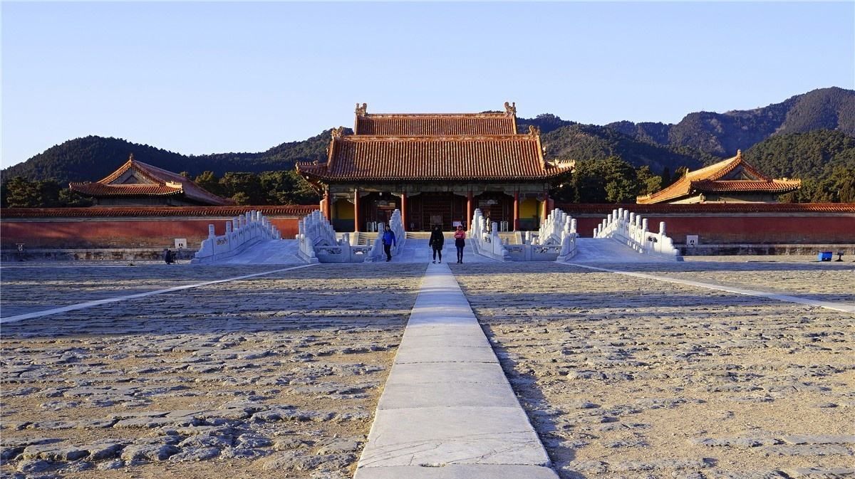 清朝|清朝已灭亡100多年,为何皇陵仍有守墓人?他们的工资谁发