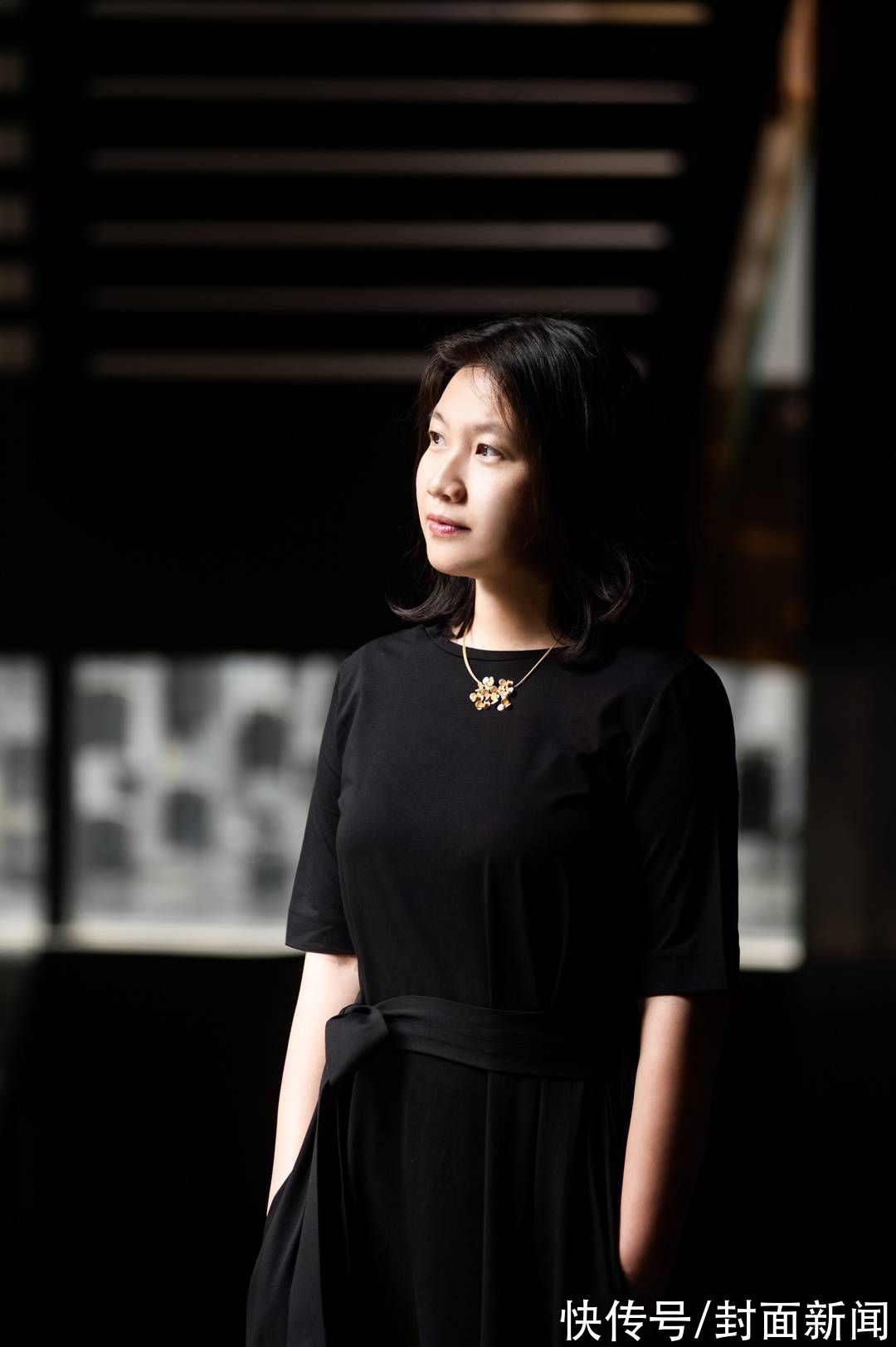 椅子季&十位中外艺术家组团参展，这个展览把椅子玩出了“花样年华”