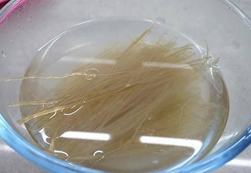 用辣椒和粉条一起炒,彻底颠覆了你对粉条的理解