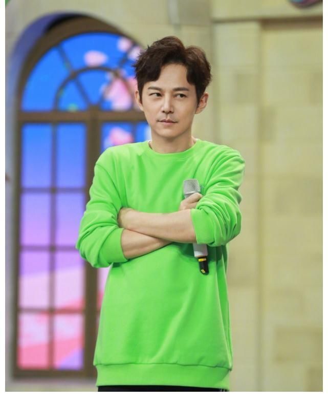 《快本》情商最低的嘉宾出现了?这次何老师也圆不回,满屏的尴尬