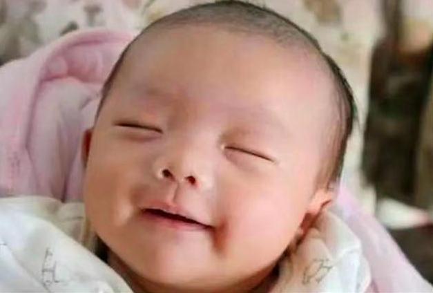 名字|袁爸爸为娃起名发愁,灵机一动给娃取名“梓诞”,网友:是个人才