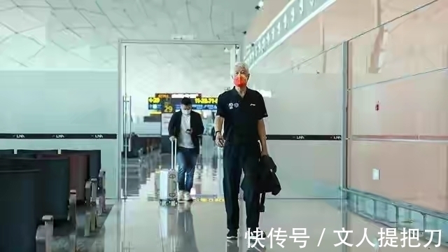 余嘉昊|三消息!胡金秋激战王哲林,余嘉昊发威,蒋兴权带队备战全运!