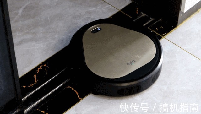 摄像头|Trifo智能扫拖机器人测评:能吸能拖,还是宠物的好玩伴