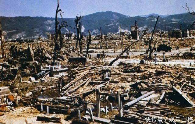 爆炸|原子弹爆炸后,那个背着“亡弟”去火葬场的小男孩,后来如何了?