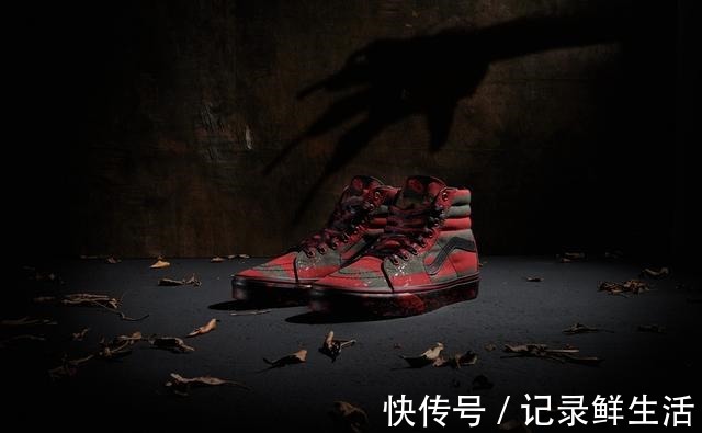 元vans 闪灵、猛鬼街、小丑回魂全都有!Vans 恐怖片联名刚刚登场!