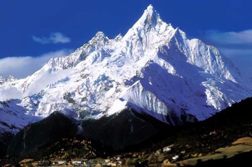 梅里雪山|17名登山者一夜消失，卡瓦格博，一座拒绝人类攀登的雪山