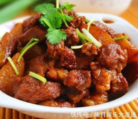 倒入杏鲍菇|待客必备的几道家常菜,鲜嫩美味,下酒又下饭,在家请客有面子