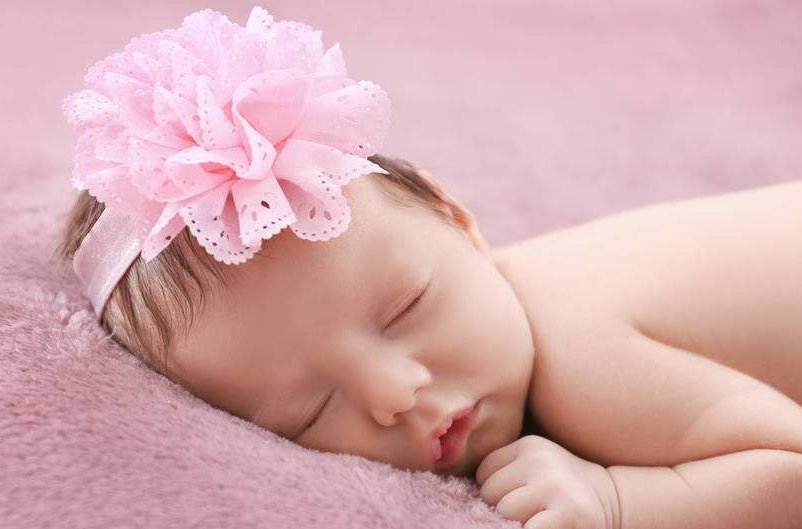 宝宝|宝宝为什么喜欢歪着脖子睡觉 原因可能是这几个